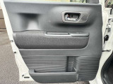お車をお探しのお客様、ご購入までの流れや疑問点など一つ一つ丁寧にご説明させていただきます。 お客様にご納得頂ける一台を一緒にお探しいたしますので、当店へ是非どうぞ!