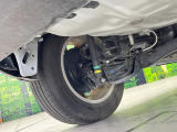 お車を安心してお乗りいただく為には、足回りの定期点検が欠かせません。サービスサポート(有償保証)では無料点検もご提供しており、安心のカーライフをお過ごしいただけるサポート体制が整っています。