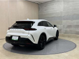 「中古車ハイブリッド保証」付き。ハイブリット機構を無償で保証します。保証期間は初度登録年月から10年目まで、または3年間の長い方。但し累計走行距離が20万km以内。