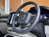XC40 ウルトラ B4 AWD 4WD 本革シート