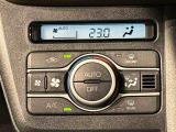 温度設定さえしておけば車内空調は&rdquo;AUTOエアコン&rdquo;にお任せ。運転に集中出来ますよ!