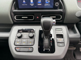 シフトレバー、電制P、オートブレーキホールド、フルオートエアコン、運転席シートヒーター