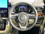 【純正革巻きステアリング】上質な革を使用することで、手にしっかり馴染みとても運転しやすいハンドルです♪