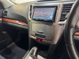 ☆納車までに車両美装など専任スタッフが作業いたします☆ 内装はスチーム洗浄をはじめ、できるだけ気分よくお乗りいただけるよう美装いたします!外装は機械で磨きをかけて、ワックスコーティングをかけています。