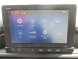 【 ホンダ純正ギャザズ・LXM-232VFEi 】Bluetooth接続に対応しています。その他、TVやAM/FMラジオの視聴・CDやDVD再生などが可能です。