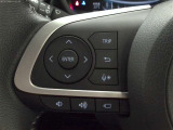 ステアリングスイッチ付!運転中も目線を動かす事無く音量等の操作可能!