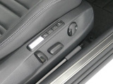 シートポジションを設定できますので運転者に合わせるのも楽々です。