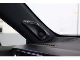 車内空間にクリアでパワフルな心地よいサウンドを響かせる『JBLサウンドシステム』を搭載。音の良さはもちろんのこと、音楽の魅力をダイレクトに感じることが出来るクオリティの高いサウンドが楽しめます。