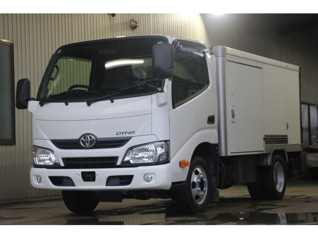 ダイナ 冷蔵冷凍車 1.35t 中温 全低床