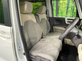 運転席シート廻りは使用感も少なく、良好な状態となっています。丁寧に使われていたことがよくわかりますね。