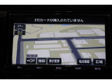 純正9インチSDナビを装備しています。大きな画面で地図も見やすく操作もしやすいです☆ハンズフリー通話や音楽の再生に使えるBluetoothにも対応しています。