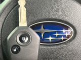 【キーレス】少し離れた場所からでもボタン一つでドアの開錠・施錠ができるのでとっても便利!ドアの鍵穴周りに傷をつけることもありません♪