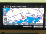 ナビ搭載車です!ナビがあれば初めての道でも安心して運転でき、よりドライブも楽しめますね♪