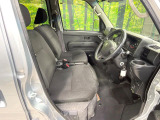 運転席シート廻りは使用感も少なく、良好な状態となっています。丁寧に使われていたことがよくわかりますね。