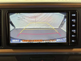 バックモニターで、後方を確認しながら安心して駐車することができます。運転初心者も熟練者も必須の機能ですよ!