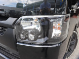 ヘッドライトにはインナーブラック塗装 LED