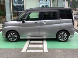人の乗り降りも荷物の積み下ろしもスムーズな後席両側スライドドア。
