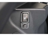 便利な家庭用電源(100Vコンセント)も装備しています。