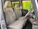 運転席シート廻りは使用感も少なく、良好な状態となっています。丁寧に使われていたことがよくわかりますね。