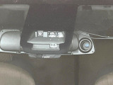 【トヨタセーフティセンス】走行中に前方の車両等を認識し、衝突しそうな時は警報とブレーキで衝突回避と被害軽減をアシスト。より安全にドライブをお楽しみいただけます。