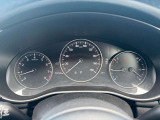 必要な情報がひと目で伝わる見やすさが、運転に集中できる健やかな環境を整えます。Easy-to-read displays create a healthy environment to focus on driving.