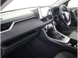 見通しのよいすっきりとした視界で、誰でも運転しやすいです。運転のしやすさは疲れにくさにも繋がりますよ♪
