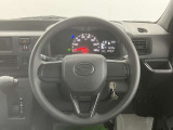 ダイハツディーラーでは「ダイハツ認定U-CAR」という基準を設け、車選びに詳しくないお客様でも「安心して選べる」をご提供しています。