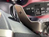 【パドルシフト(AT車)】MT車と同じように好きなギアで走ることができます!スポーティなシフト操作をお楽しみいただけます。