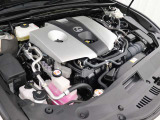 A25A-FXS型 2,487cc 直4 DOHCエンジンと3NM型 交流同期電動機のハイブリッドシステム搭載、駆動方式はFFです。