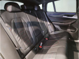 【エアバック】BMWのエアバックやその他の安全装備は、互いに補完しあう事で徹底した安全性を貫きます。万一の事故の際にそれぞれ最適な保護を提供してくれます!