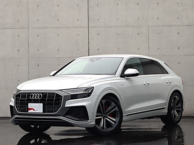 Q8 55 TFSI クワトロ Sライン 4WD