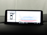 狭い場所での駐車やすれ違いなどでより的確な運転操作に役立つ360&deg;ビューモニターが装備されています。