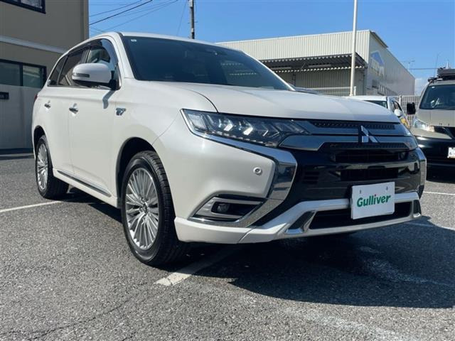 アウトランダーPHEV 2.0 G プレミアムパッケージ 4WD 4WD ワンオーナー