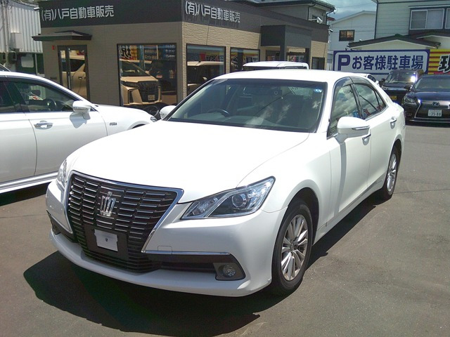 クラウン 2.5 ロイヤルサルーン i-Four 4WD 