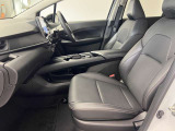 【車内ルームクリーニング済】専門スタッフにより車内はきれいにルームクリーニングを行っております。