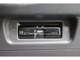 高速道路走行の料金所をノンストップで通過できるETCを装備!※ ETCカードのお申し込みも当社にお任せ下さい!