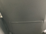 シートポケット装備。小物を入れたりできて便利です