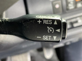 【クルーズコントロール】高速道路や自動車専用道路を走行中にドライバーが設定した速度で、アクセルペダルを踏まなくても、一定の車速で走行してくれます!