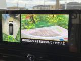 【アラウンドビューモニター】専用のカメラにより、上から見下ろしたような視点で360度クルマの周囲を確認することができます☆死角部分も確認しやすく、狭い場所での切り返しや駐車もスムーズに行えます。