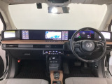 【前方視界】開放的な前方視界!運転がしやすく疲れにくいです♪窓が大きく、見通しがとっても良いおクルマですよ♪