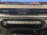 Uconnect操作スイッチエアコン操作スイッチ