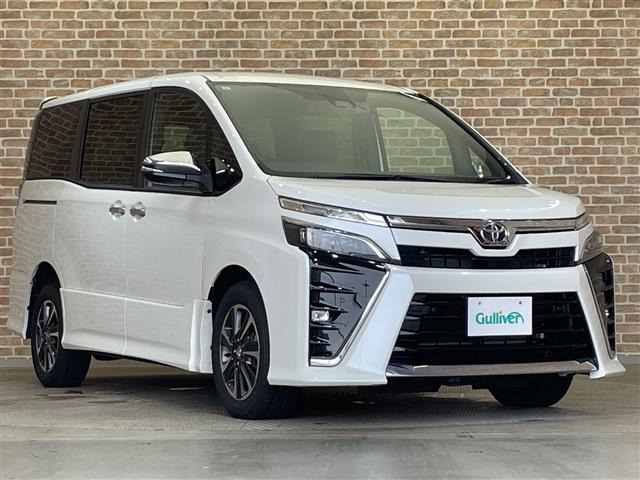 ヴォクシー 2.0 ZS 煌III 4WD 修復歴無し