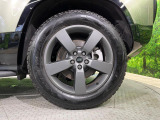 ◆純正20インチアルミ『こだわりを持ってモデル別にデザインされています。しつこい鉄粉や錆に高い効果を発揮する「ホイールコーティング」の施工も受付中!お気軽に担当営業までご相談ください。』