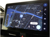 純正ナビを装備。タッチパネル式で使いやすく、お出かけもラクラクです。