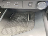 ●【お取寄せ】「気になる車輛が近くの店舗に無い」そんな時もお気軽にお問合せください。トーサイの全車輛を最寄店舗にてご紹介させて頂きます。豊富な在庫数から条件にあったお車をお選び頂けます。