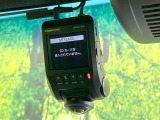 【ドライブレコーダー】ドライブレコーダー装備!走行中はもちろん、あおり運転や事故に遭遇した際、映像で記録し、万一のリスクに備えます。※記録用SDカードはお客様ご自身でご準備いただく必要があります。