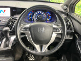 【ステアリングスイッチ】運転中、前方から目線をそらすことなく、オーディオ等の操作が可能な便利機能!安心&快適なドライブを演出してくれます♪