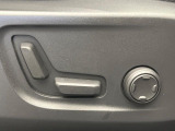 【パワーシート】スイッチ一つで簡単にシート位置の微調整が可能!電動だから力もいりません!自分に最適なシートポジションにセットして、快適なドライブをお楽しみください。