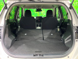 普段のお買い物や通勤、送迎等に十分な荷室スペースを確保しております。セカンドシートを倒すと、大きな荷物の積載も可能です♪