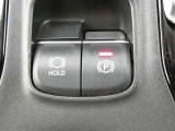 【ブレーキホールド】・・・「HOLD」スイッチを押し、システムONの状態にしておくことで、渋滞や信号待ちなどでブレーキを踏んで停車した時にブレーキを保持。 アクセルを踏むと解除されます。